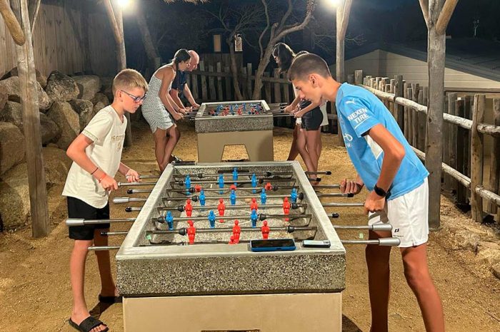 Camping Kevano Plage 4 étoiles Pianottoli Caldarello Baby-foot