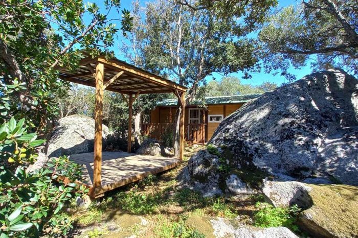 Camping Kevano Plage 4 étoiles Pianottoli Caldarello Le parc