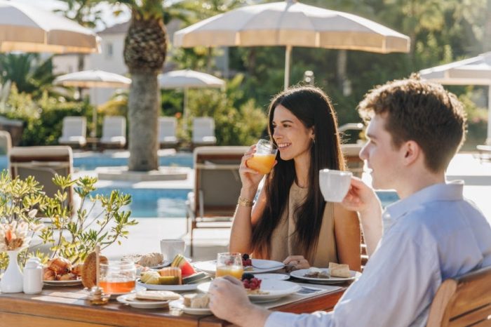 Hotel Corsica 5 Spa Serena Calvi Petit-déjeuner Piscine
