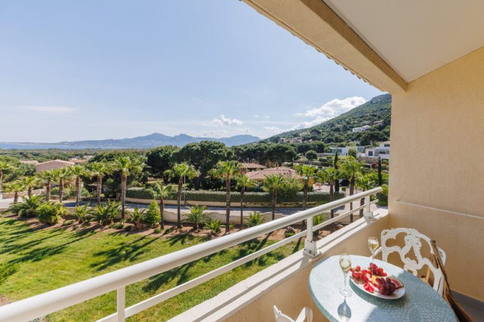 hotel-corsica-5-spa-serena-calvi-vue-mer-confort