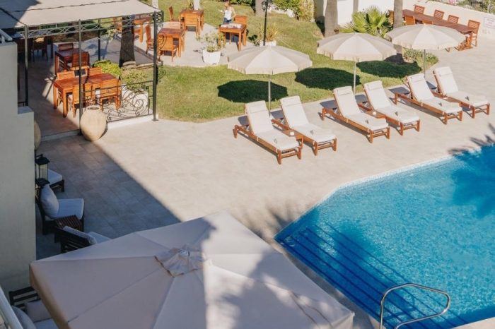 Hotel Corsica 5 Spa Serena Calvi Vue sur piscine