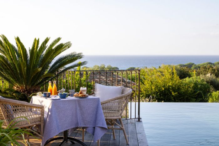 Hotel Les Bergeries de Palombaggia - Petit déjeuner sur terrasse
