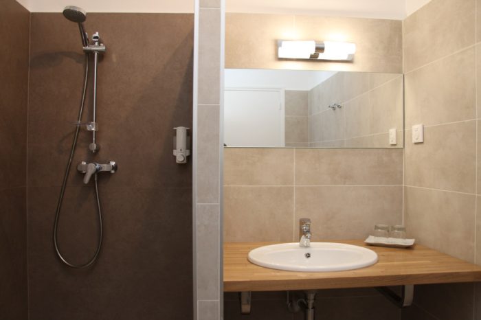 Hôtel-Restaurant Le Belvédère Coti salle de bain