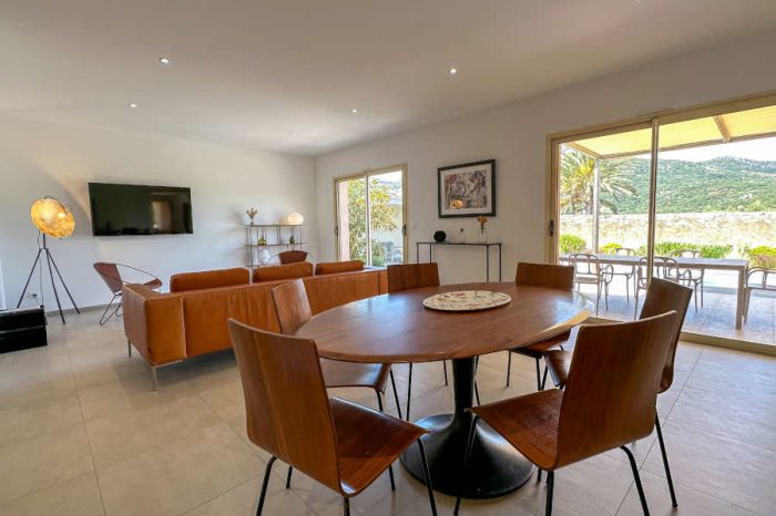 locations-villas-celia-monticello-pieceavivre-casa-vignola